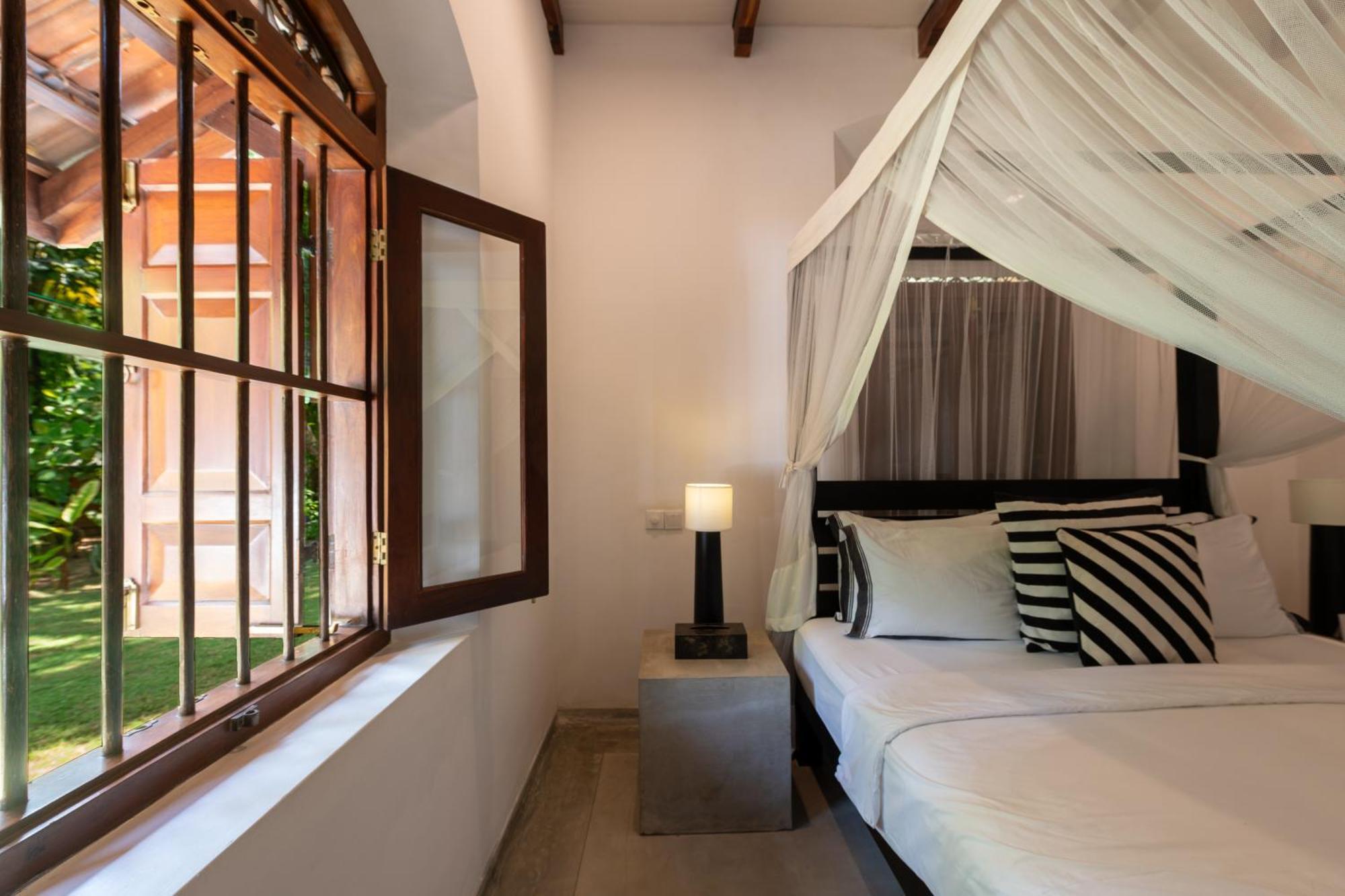 Mo River House Luxury Villa Hikkaduwa Bagian luar foto